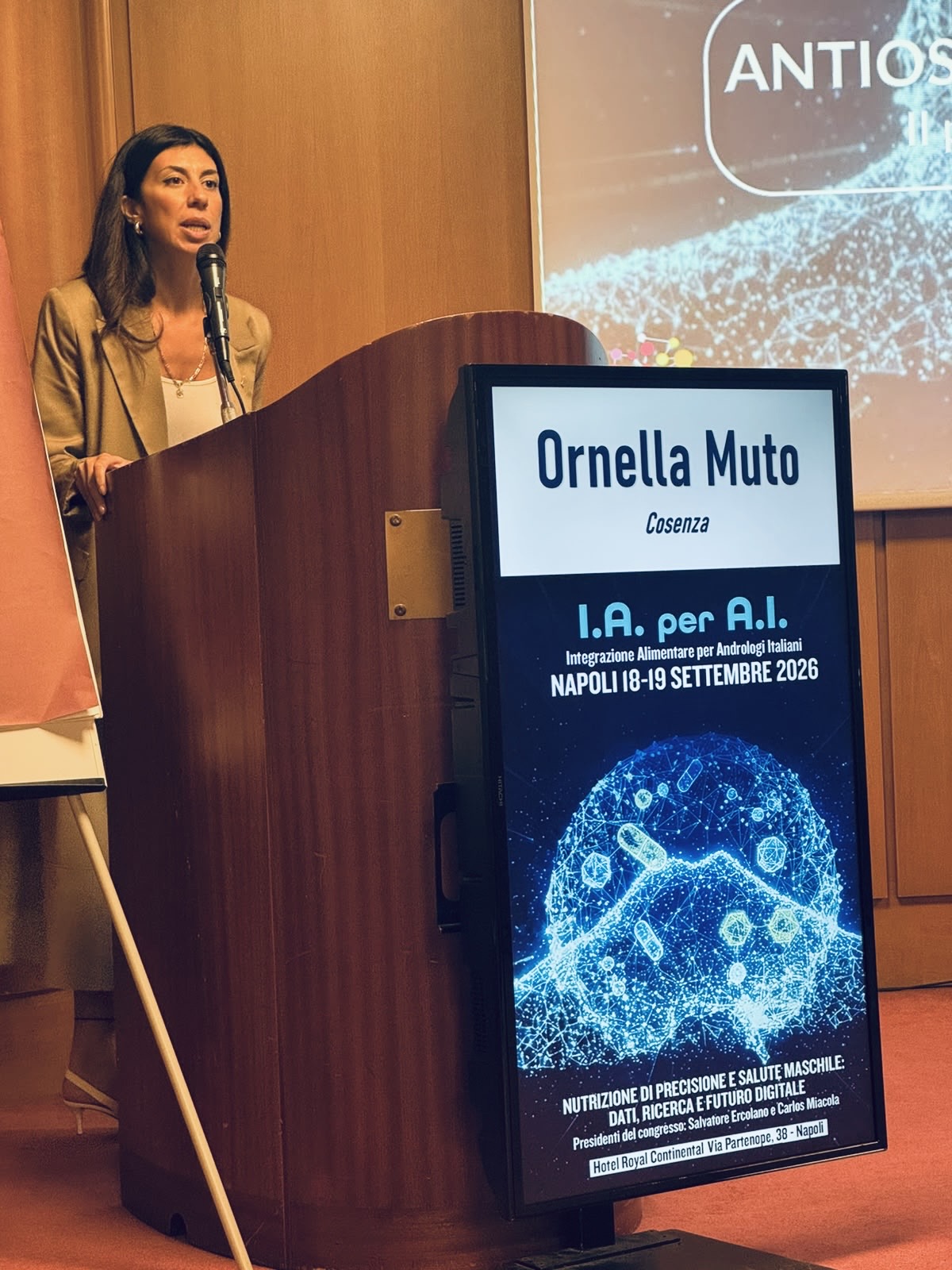 Ornella Muto al congresso I.A. per A.I. a Napoli